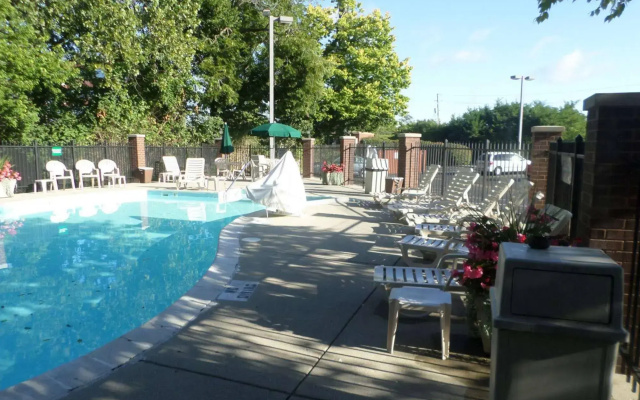 Quality Inn Indy Castleton
