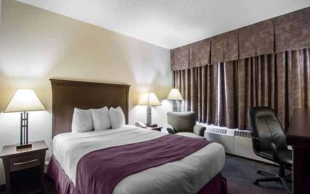 Quality Inn & Suites Yellowknife
