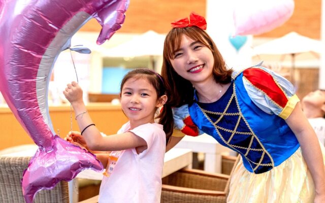 Phoenix Island Ocean Star Resort