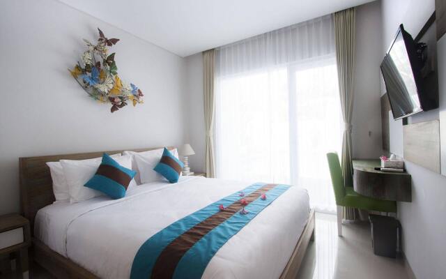 Hola Seminyak