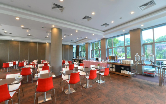 Hotel Chancellor@Orchard