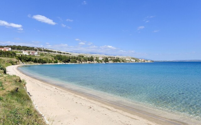 Ana - Great Location, Near the Beach - A1