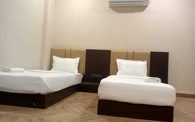 Hotel Prakhyat