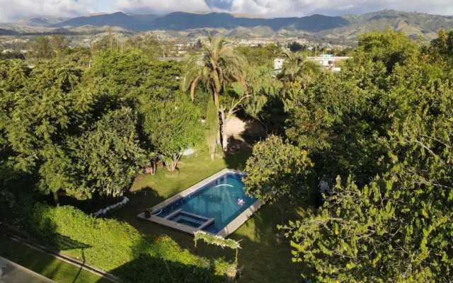 Mckay's Quinta