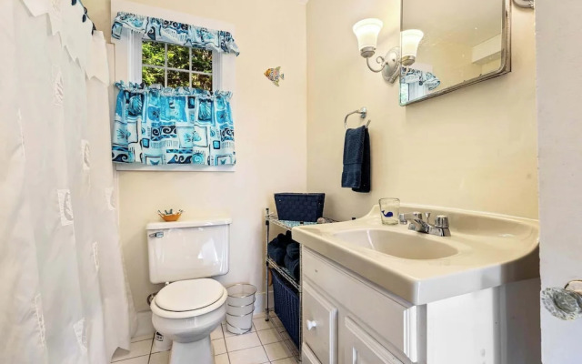 Nanas Hideaway 2 BDR Charmer!