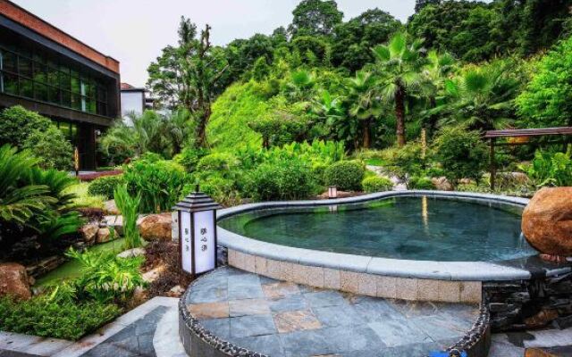 Huiya Hot Spring Boutique Hotel