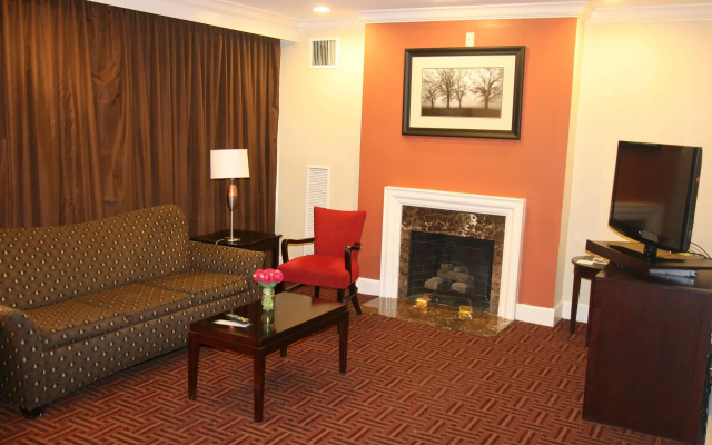 Hampton Inn & Suites Stamford