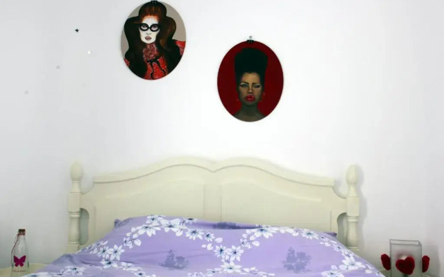 Happy Holiday Apartments