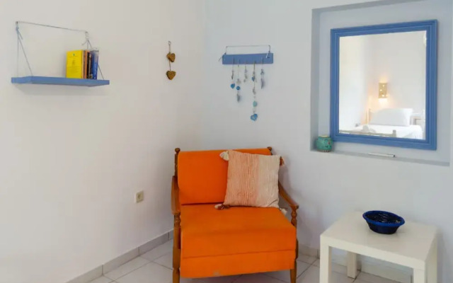 Marini Traditional Cottages
