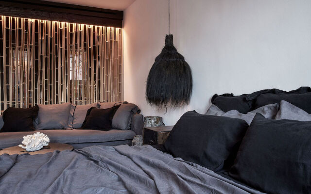 O by Myconian Collection