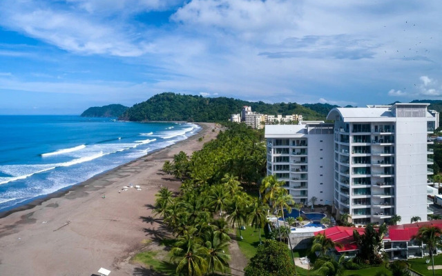 Simply Spectacular 5th Floor Ocean View