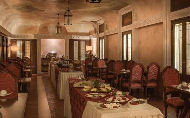 Palazzo Cardinal Cesi