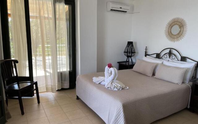 Armyra Villas
