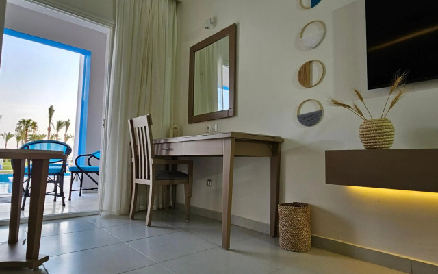 Casa Blue Resort