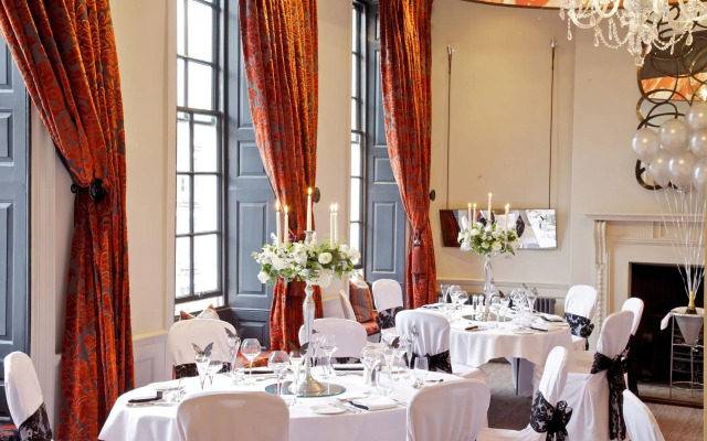 Oddfellows Chester Hotel and Apartments