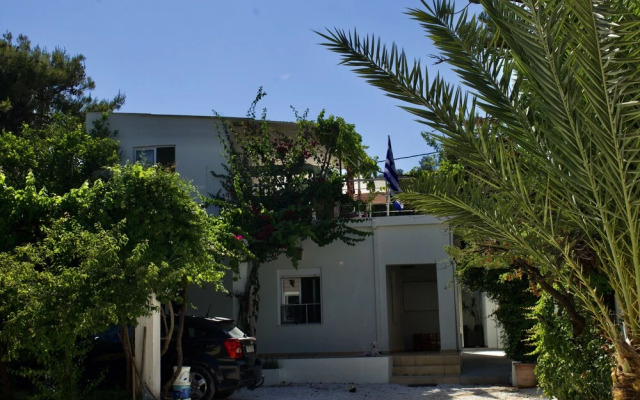 Astrinos Apt Simple, Cosy, Comfortable, Near the Beach