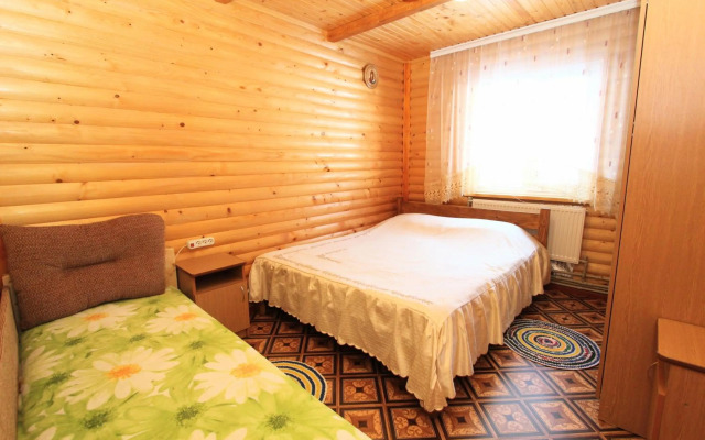 Котедж "Райський куточок"