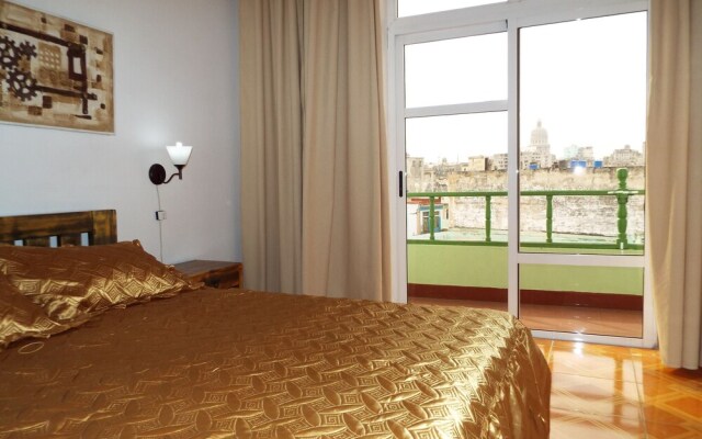 Apt Hola Malecon private & comfortable