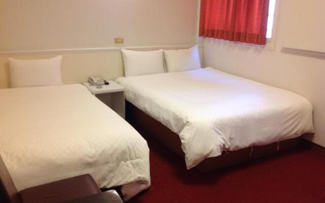 Long Cherng Hotel