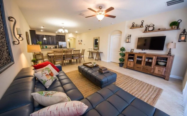 Alana's Champions Gate Townhome