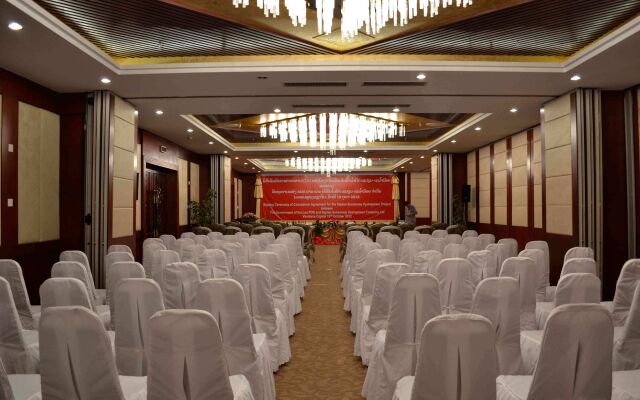 Don Chan Palace, Hotel & Convention