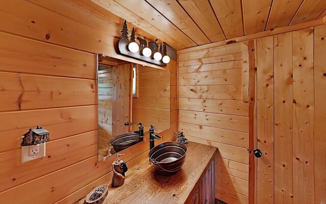 1535zuri 3 Bedroom Home