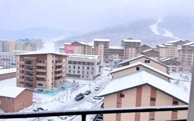 Qingshan Inn