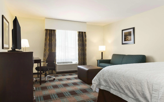 Hampton Inn Fairmont