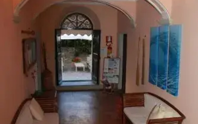 Residence La Vela - Residenza d'Epoca