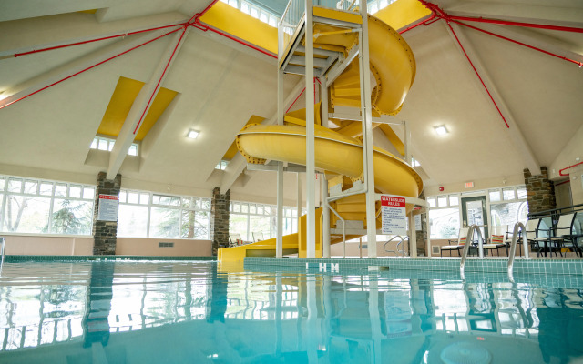 Pocaterra Inn & Waterslide