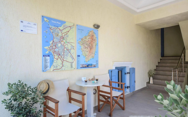 Ormos Holiday Studios