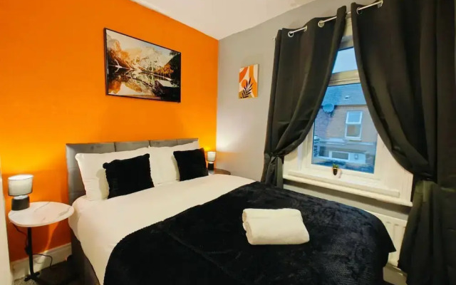 2BR Fortuna Meadow in Belfast