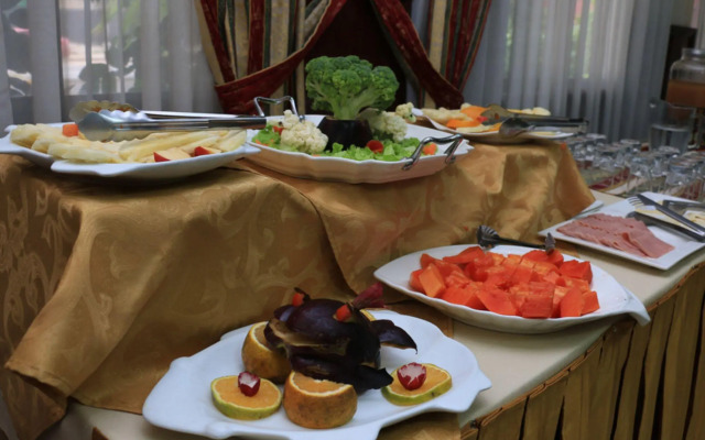 Royal Lodge Hotel