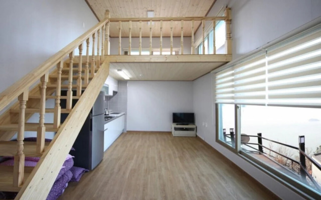 Jindo Arirang Beach Pension