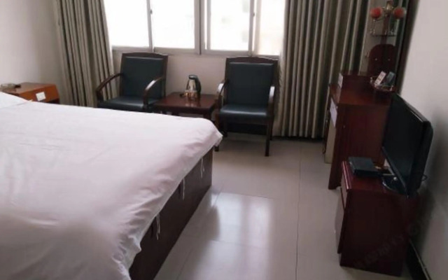 Wudangshan Dazhong Hotel