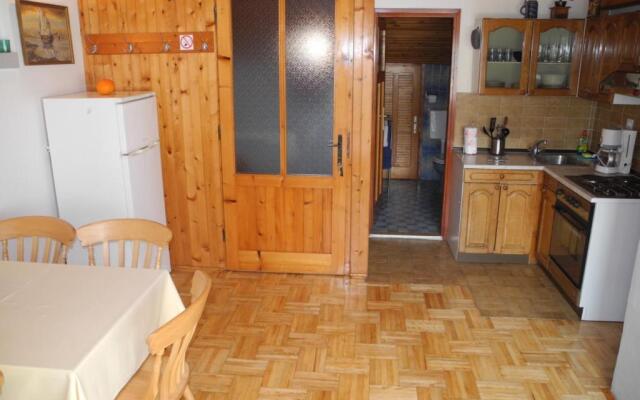 Apartment Biro 41 pax