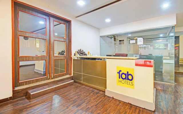 Fabhotel The Walnut