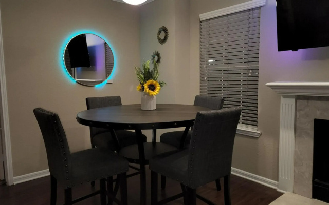 Medical Center 2BR With Resort Amenities