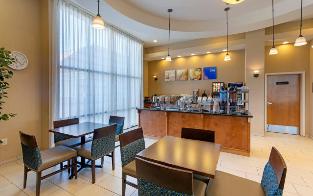 Comfort Suites Barstow near I-15