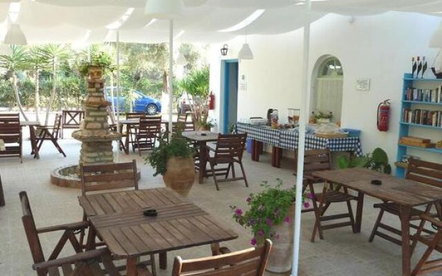 Oceanis Rooms