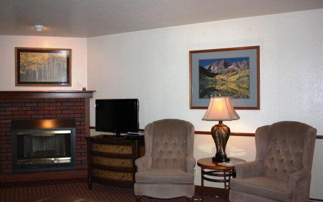 Lookout Inn GuestHouse and Suites