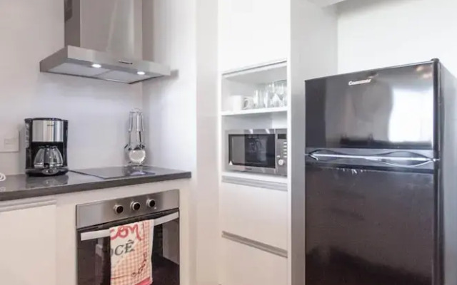 Private 5 Star 1 Bedroom Apartment on SkyTower