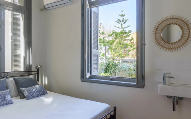 Dioskouros Hostel