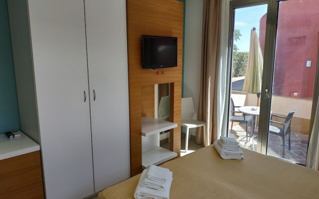 Best Western Riviera By Happyculture