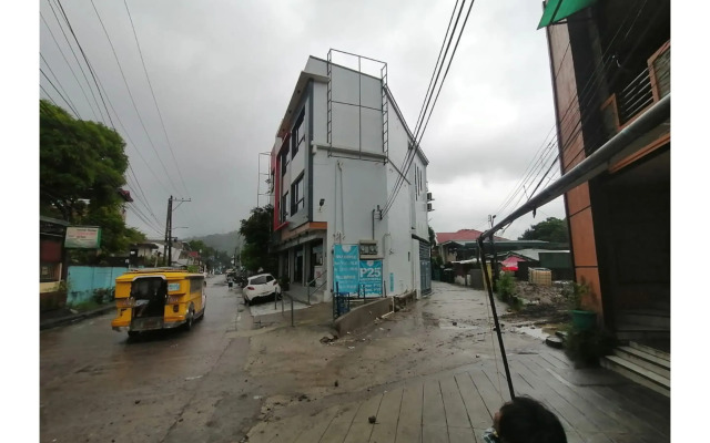 Tri A's Building by Oyo Rooms