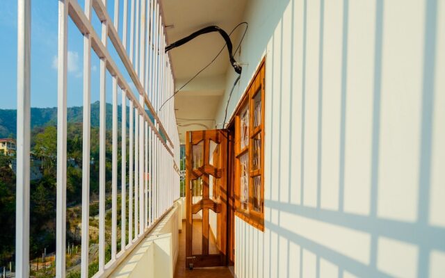 OYO 13499 Home 2BHK Simran Villa DIT