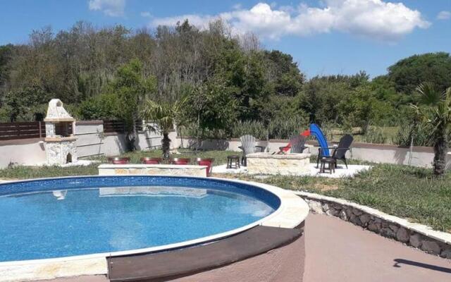 ANTIGONH COUNTRYSIDE VILLA !i