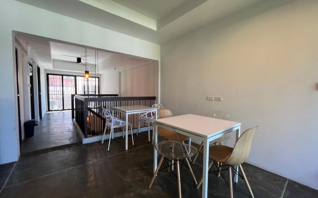 Litera Hostel