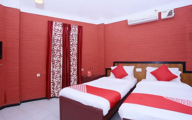 OYO 23594 T S Holiday Home Resort