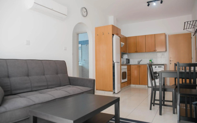 Renovated one bedroom apartment in Paphos with pool